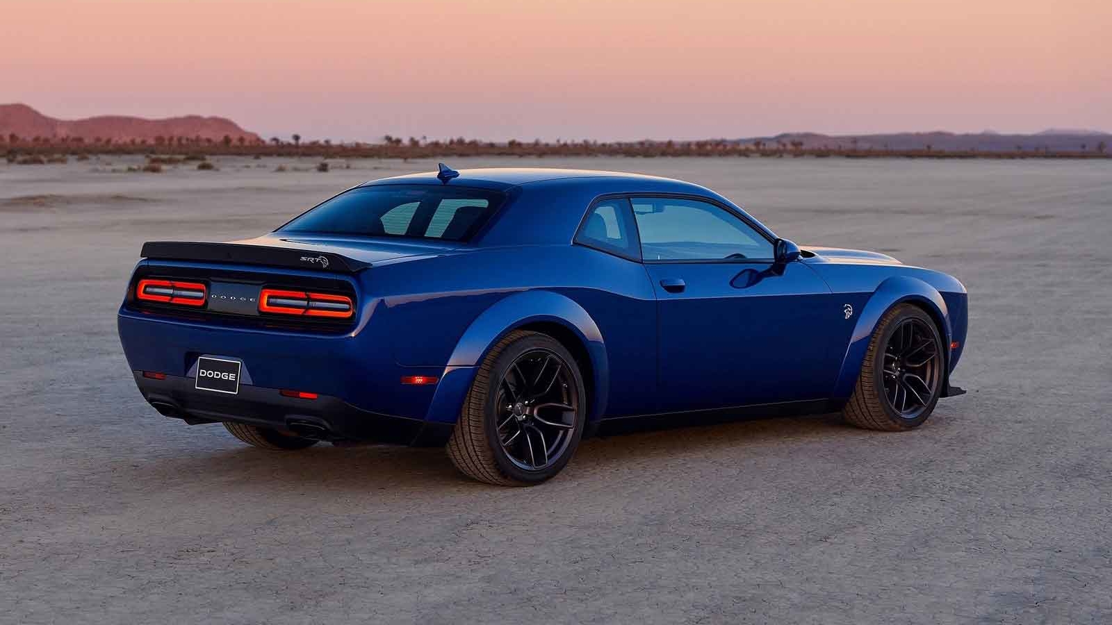 Dodge-Challenger_SRT_Hellcat-2019-1600-0f