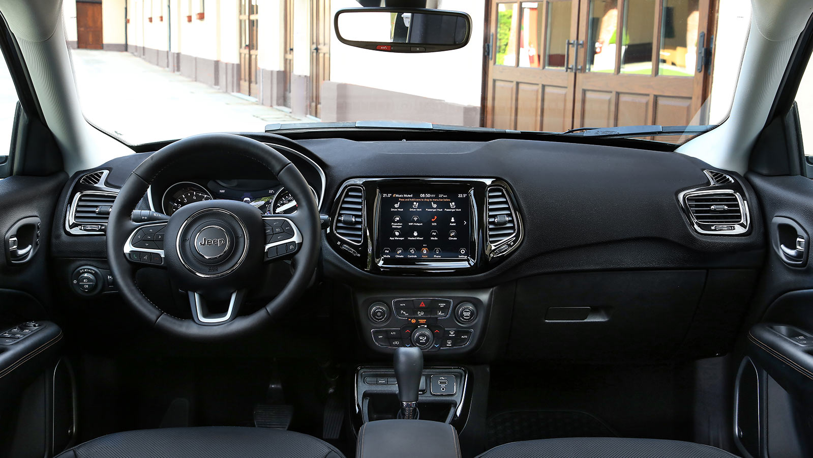 FOTO 32 Jeep Compass 2020