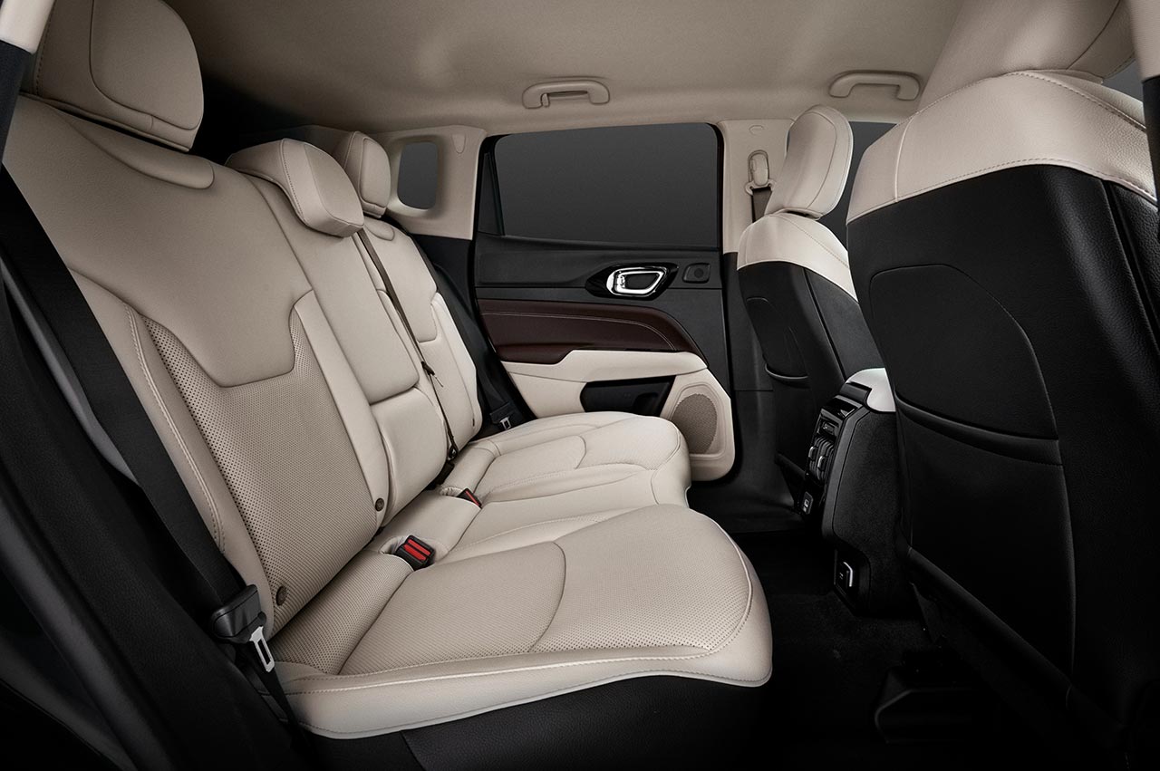 JeepCompass interiors
